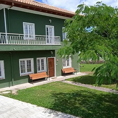 La Cayonesa. Casa Completa. *